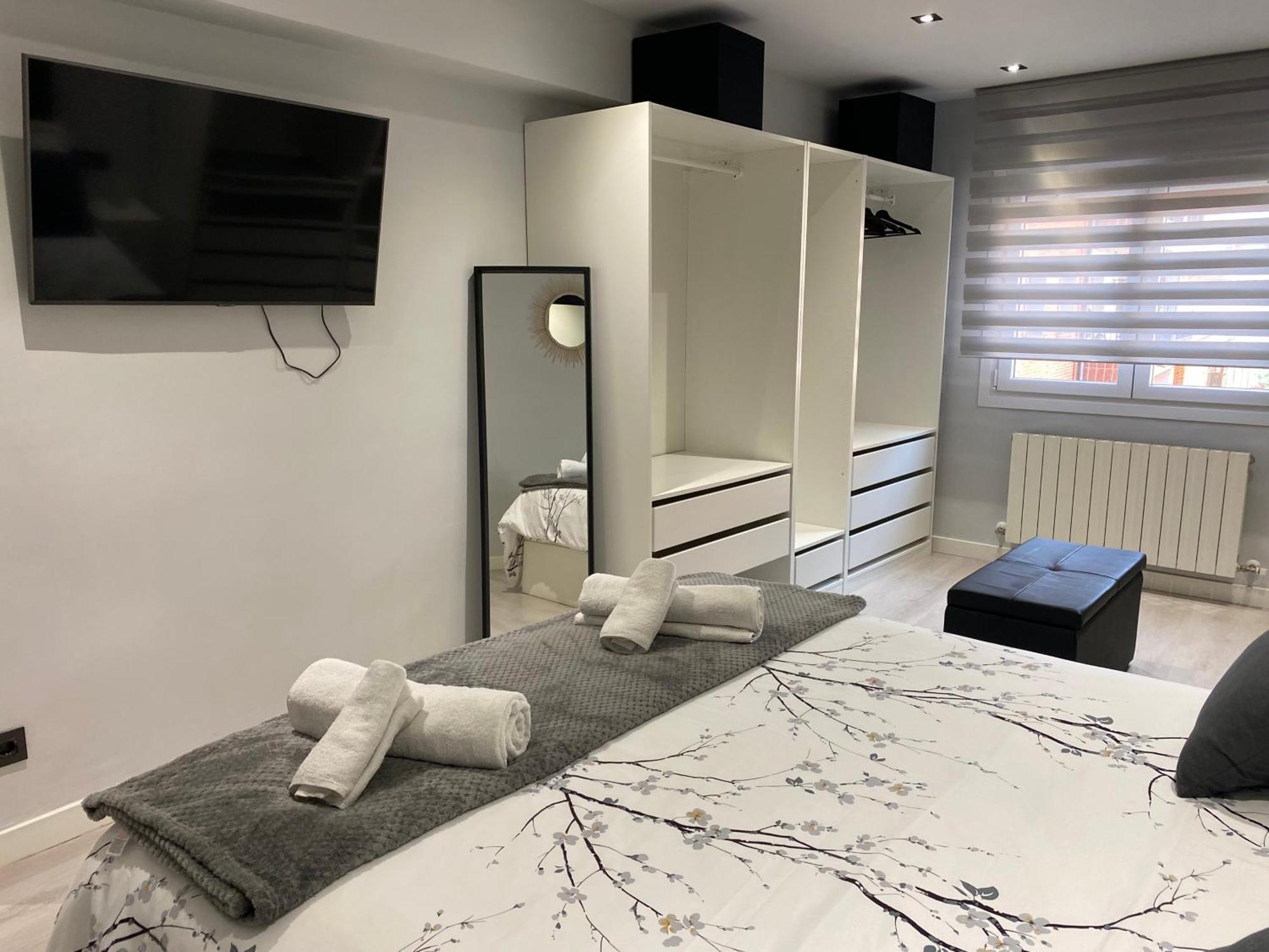 Ferienwohnung Piso Deluxe Centro Cerca Del Bec Barakaldo Exterior foto